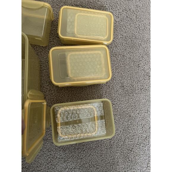 Set Of 9 OSO FRESH Storage Containers & Lids. Perfect!! - Picture 9 of 10
